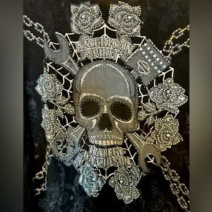 Harley Davidson bejeweled skull top